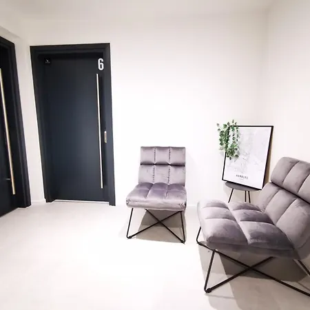 HH 06 by ROCKCHAIR - SUPERHOST Status - Modernes Apartment mit sonnigem Balkon&premium Boxspringbetten in Winterhude - Hamburg Top Geheimtipp-3